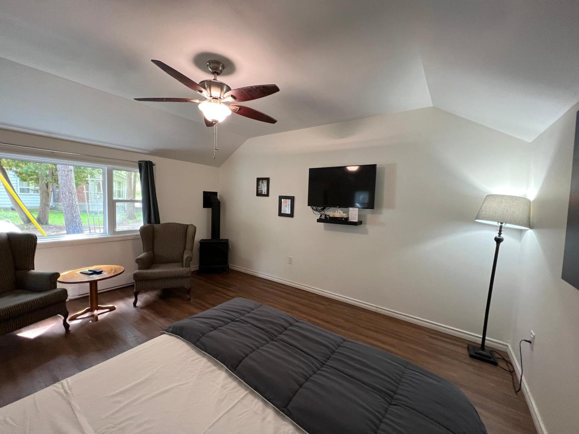 Tally Ho Inn Huntsville Room photo