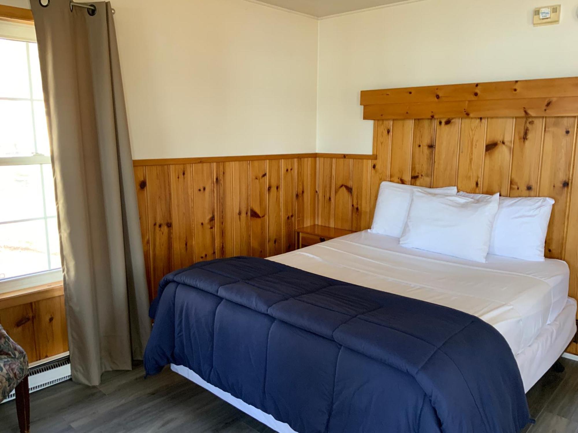 Tally Ho Inn Huntsville Room photo